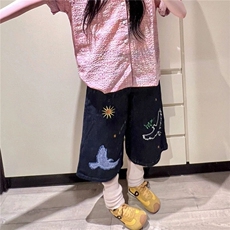 蓝色