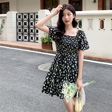 夏季新款方领碎花连衣裙短款B190-82376-P100-K148，女装连衣裙，一九零