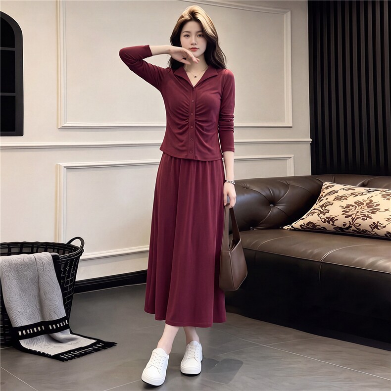 韩版时尚套装裙女春秋款高级感显瘦V领纽扣设计上衣半身裙两件套,女装套装/套裙,江南