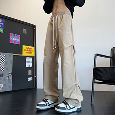 卡其色