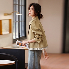 爆【现货】卡其色小个子短款风衣外套女宽松休闲上衣双排扣外套女，女装风衣，鑫源服饰