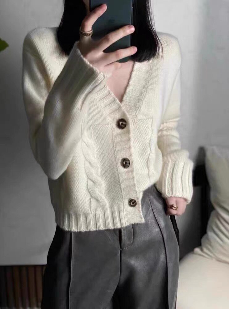 韩系v领针织开衫女秋冬新款流行短款毛衣外套慵懒外搭,女装羊毛衫,思途羊绒
