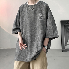黑色