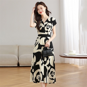 高级感法式V领收腰雪纺印花连衣裙2025夏装新款气质长裙女，女装连衣裙，苗苗