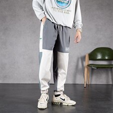灰色