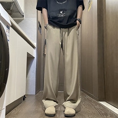 卡其色