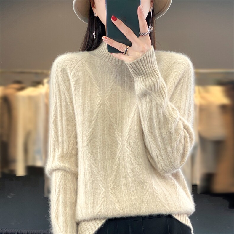 2024年秋冬季澳洲羊毛加厚绞花设计圆领羊毛衫,女装羊毛衫,忠诺羊绒