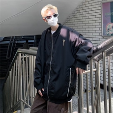 黑色