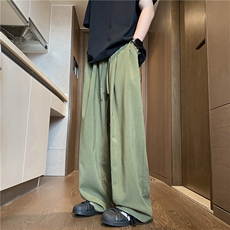 军绿色