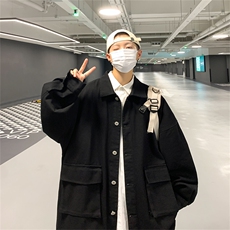 黑色