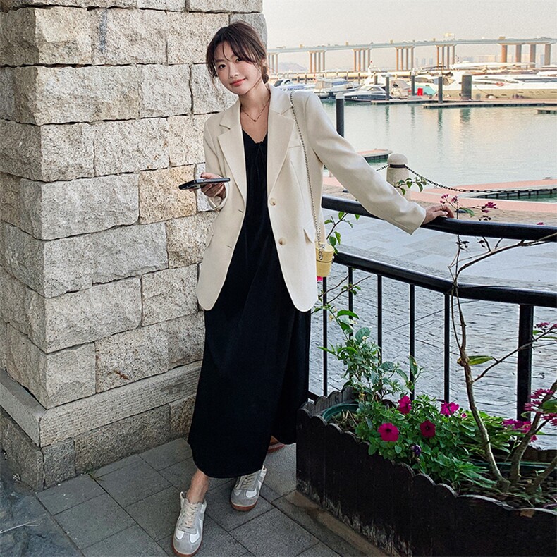 2024年春季新款韩版简约休闲宽松纯色西装外套套装黑色长款裙子女,女装西装,辉之琳