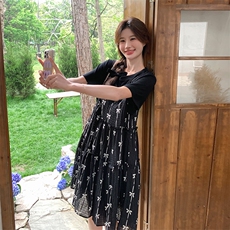 大量现货主推蝴蝶结碎花假二件连衣裙9836-P115-K168，女装连衣裙，2C129