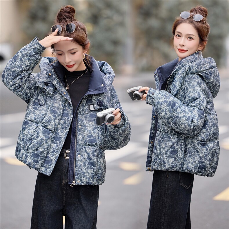 时尚印花连帽白鸭绒羽绒服2025冬季新款，女装羽绒服，余墨