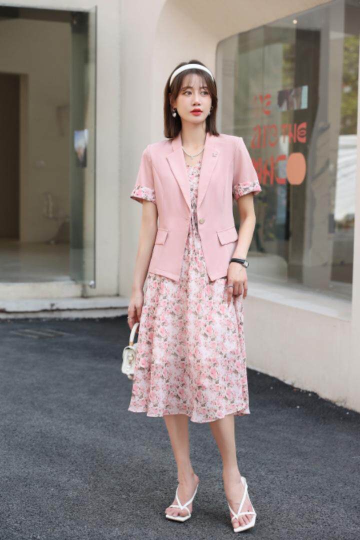 时尚连衣裙，女装连衣裙，名 鸿