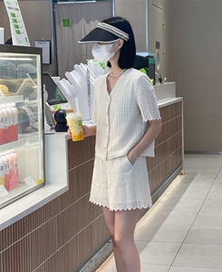蕾丝套装图片
