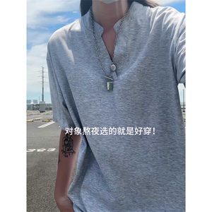 XZ809A/FFF01/P45/控58  抖音品质索罗那情侣V领T恤图片
