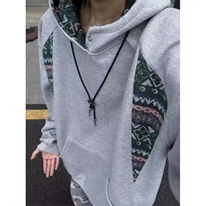 浅灰色
