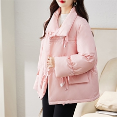 现货羽绒服女连帽新款短款小个子面包服时尚宽松休闲保暖轻暖外套，女装羽绒服，贵人树