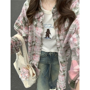 防晒粉色撞色艺术感格子衬衫外套女秋季小众开衫衬衣CV385