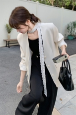 设计感蕾丝飘带西装外套女秋季2025新款韩版高级感气质小个子西服，女装短外套，2C176
