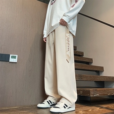 卡其色