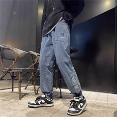 蓝色
