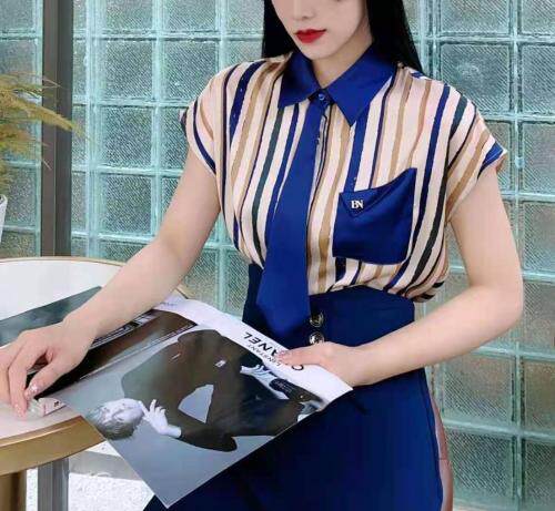 百搭短袖，女装，茜茜靓点