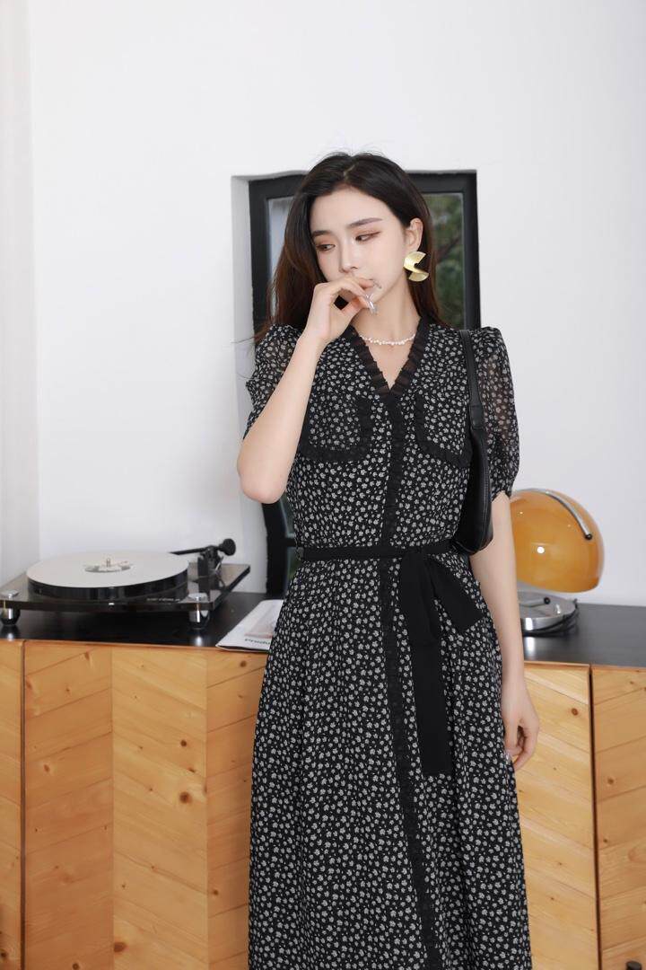 2023夏装连衣裙，女装连衣裙，贻思茗