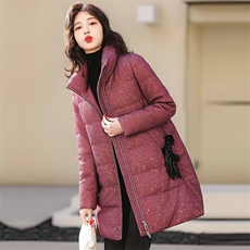 （现货）白鸭绒羽绒服女冬新款时尚洋气高级感红色显瘦外套小个子，女装羽绒服，韩蔻秀