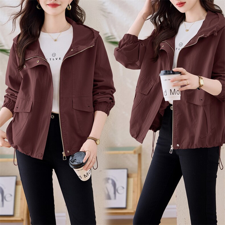 大码短款风衣外套女春秋新款胖MM韩版宽松小个子连帽休闲夹克上衣，女装风衣，依万里