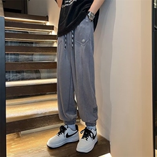 灰色