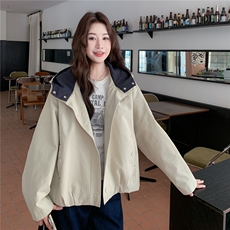 新品小个子短款风衣外套女2601---P155--K208，女装短外套，2C253