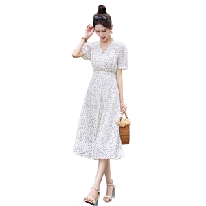 时尚波点连衣裙女中长款2025夏季新款v领收腰显瘦减龄休闲裙子潮图片