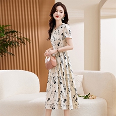 碎花连衣裙女夏季2025新款小个子收腰气质，女装连衣裙，雅之冉羊绒