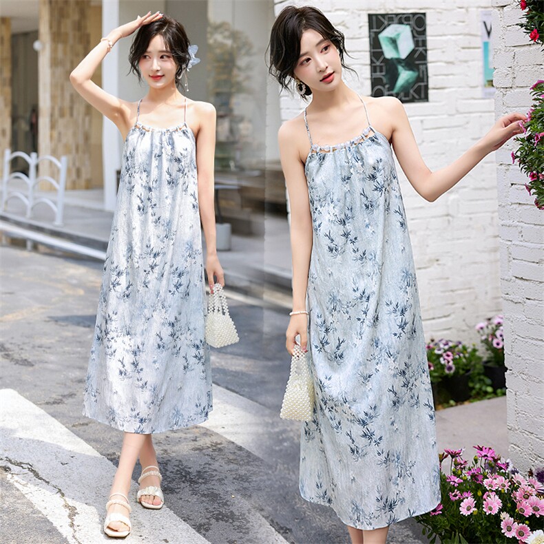 甜美小个子修身吊带裙女夏季2024新款碎花氛围感连衣裙,女装连衣裙,冬木谷雨