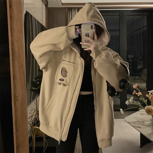 A413-P95 棒球服外套新款学院风小熊刺绣上衣港风情侣男女连帽图片