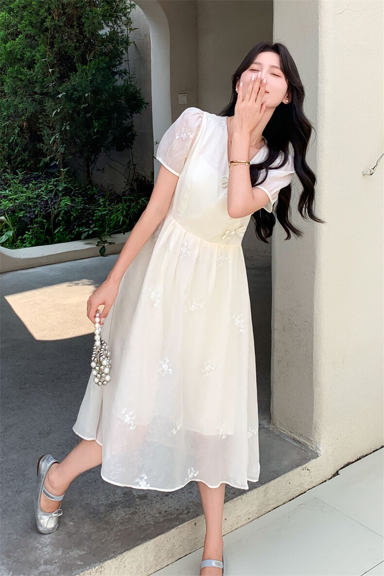 现货2024新中式圆领泡泡袖连衣裙女夏季新款高腰气质中长款百搭款,商品下架区,网红馆