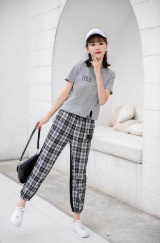 现货供应：韩版新款套装M一XXL，女装职业装，拉思维加丝