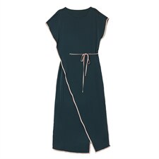 2022夏季新款时尚气质圆领宽松舒适开叉裙摆连衣裙2022年夏季中腰，女装连衣裙，时尚俏佳人