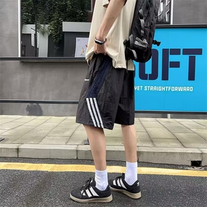 冰丝短裤男款夏季薄款透气宽松运动休闲中裤子男士条纹速干五分裤图片