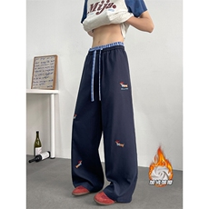藏青色