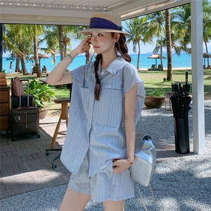 活泼减龄条纹短袖衬衫套装女2025年夏季新款小个子休闲短裤两件套图片