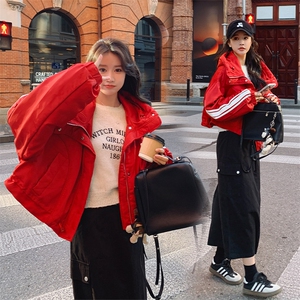 时尚新款女装羽绒服 修身显瘦白鸭绒外套 冬季保暖必备图片