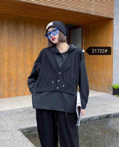 现货秋款假两件套头上衣，其它，琼卿格