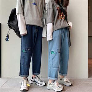 加绒不加绒可选情侣牛仔裤可爱卡通绣花男女直筒裤子潮图片