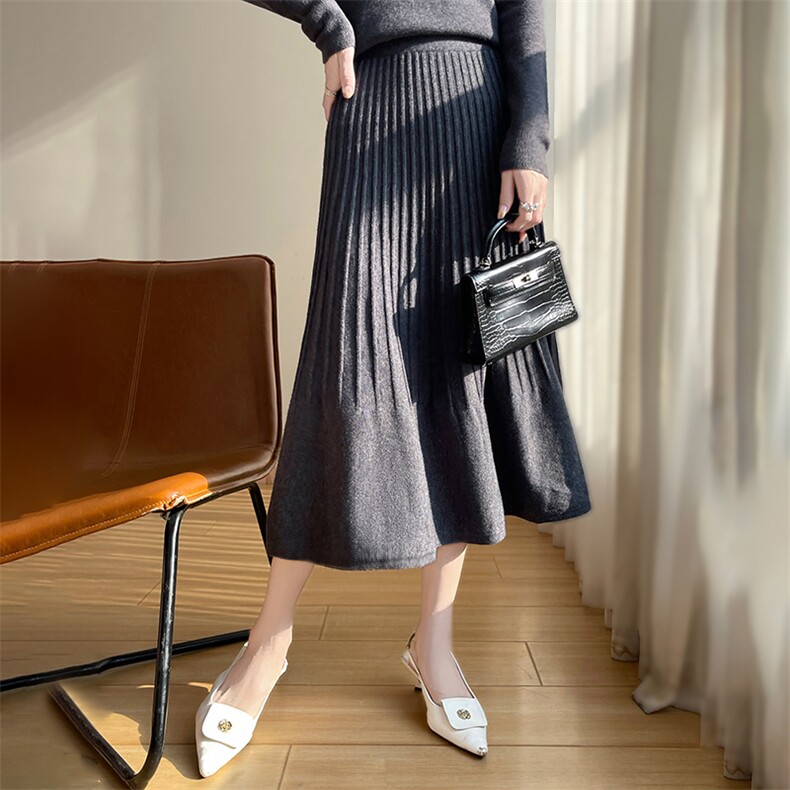 2025年新款精纺羊毛针织半身裙女松紧腰百褶裙休闲气质A字裙长裙，女装半身裙，暖烁特种纱工厂店