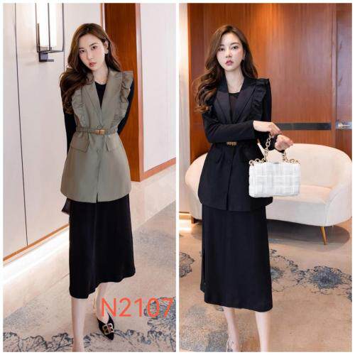 【新款现货】秋季黑色木耳边马甲连衣裙两件套，女装马夹，水锦红