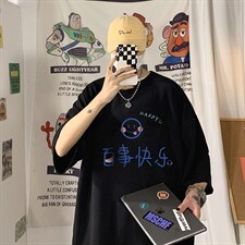 黑色