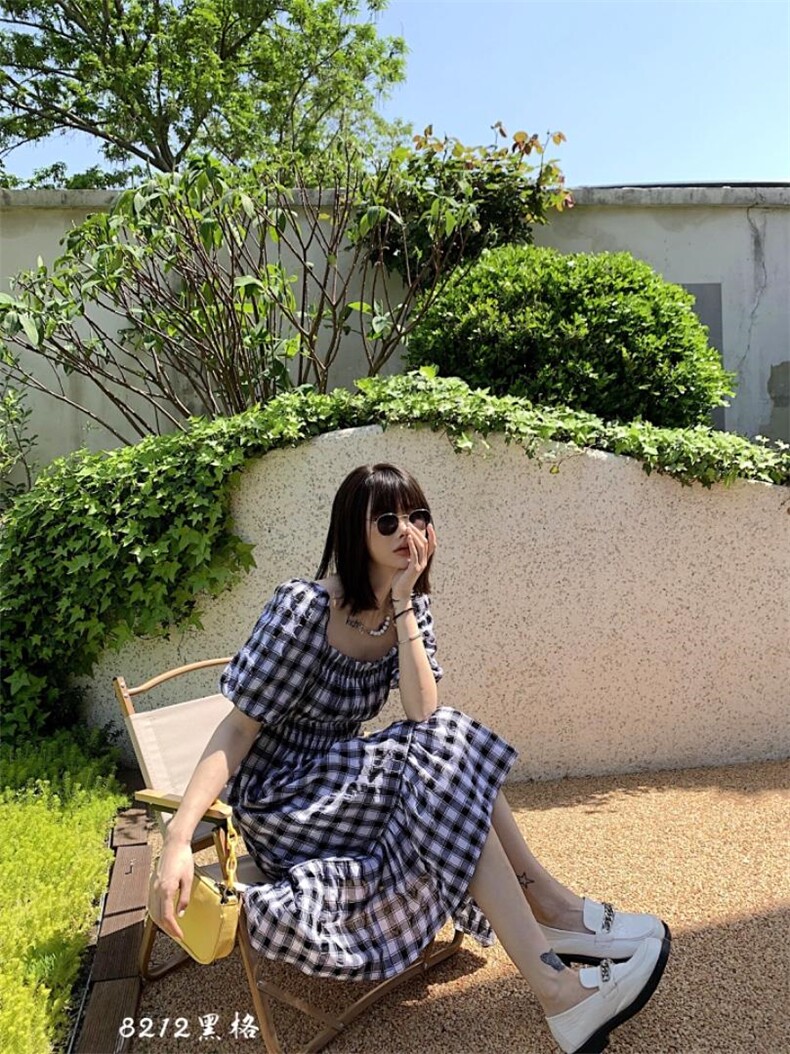现货，夏季格纹方领泡泡袖连衣裙,女装连衣裙,ZYDZ在依店主