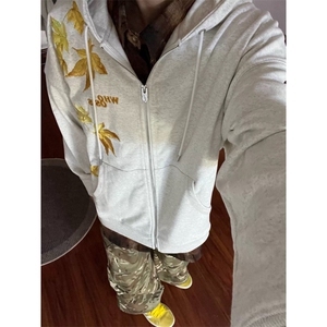 706-1-WY1606-P78  秋季男士飘落枫叶刺绣连帽卫衣潮开衫外套图片